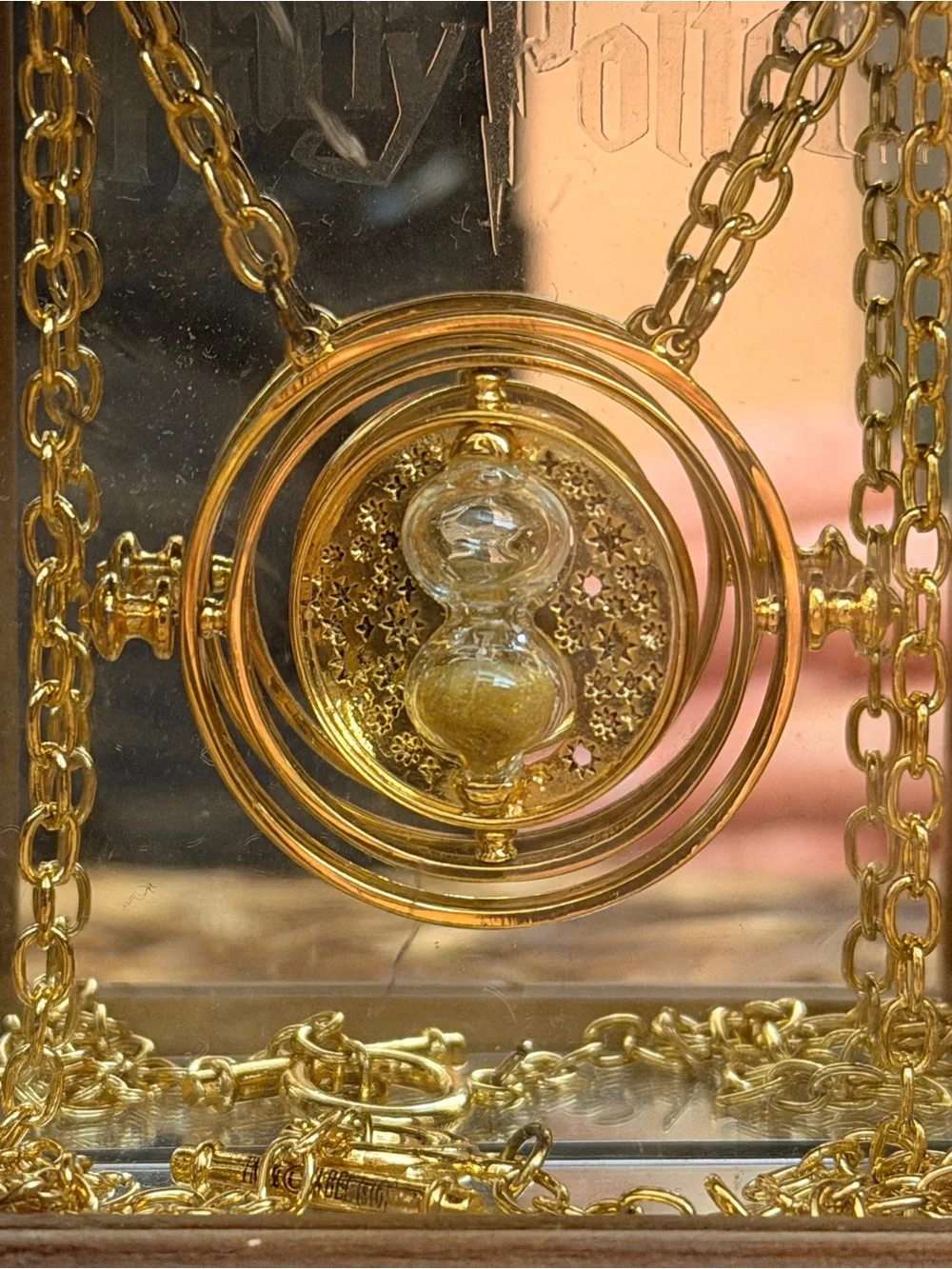 Harry Potter. Gold Time-Turner Style Pendant Necklace